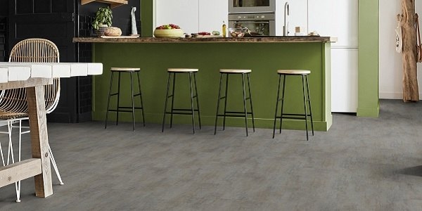 Vinylboden in Metalloptik macht Stahl, Kupfer &amp; Rost salonfähig - Vinylboden in Metalloptik: Wie Kupfer- &amp; Rostoptik wirken!