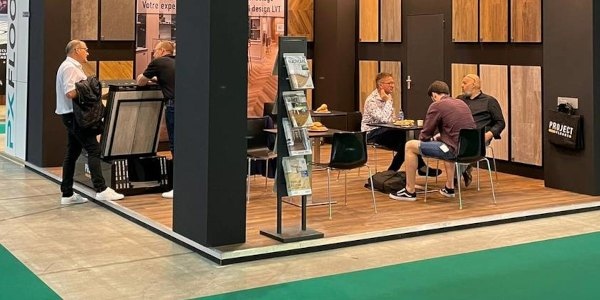 Messeboden gesucht? 4 Alternativen zum Messeteppich! - Messeboden gesucht? 4 Alternativen zum Messeteppich!