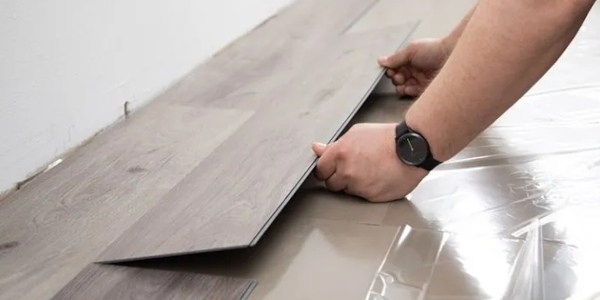 PVC-Boden schwimmend verlegen – 1x1 der Klick-Techniken - PVC-Boden schwimmend verlegen – 1x1 der Klick-Techniken