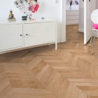 Project Floors - PW 1633/55 FP | Chevron | floors@work | Klebe-Vinylboden