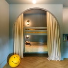 Quick-Step Alpha Ciro - Geräucherte Eiche botanisch AVHBU40363 | Fischgrät-Optik | Rigid-Klickvinyl