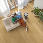 Quick-Step Alpha Bloom - Eiche gebürstet Honig AVMPU40318 | Rigid-Klickvinyl
