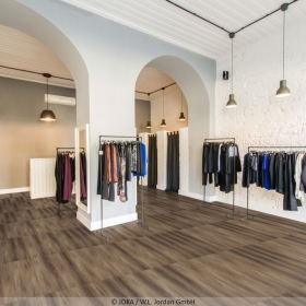 Joka Design 555 - Cinnamon Oak 5311 | Klebe-Vinylboden