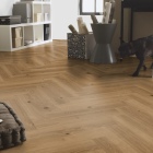 Tarkett iD Naturals 55 - Creek Oak Brown 261018038 | Fischgrät-Optik | Klebe-Vinylboden