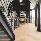 Tarkett iD Naturals 70 - Nomad Oak Linen 261056041 | Fischgrät-Optik | Klebe-Vinylboden