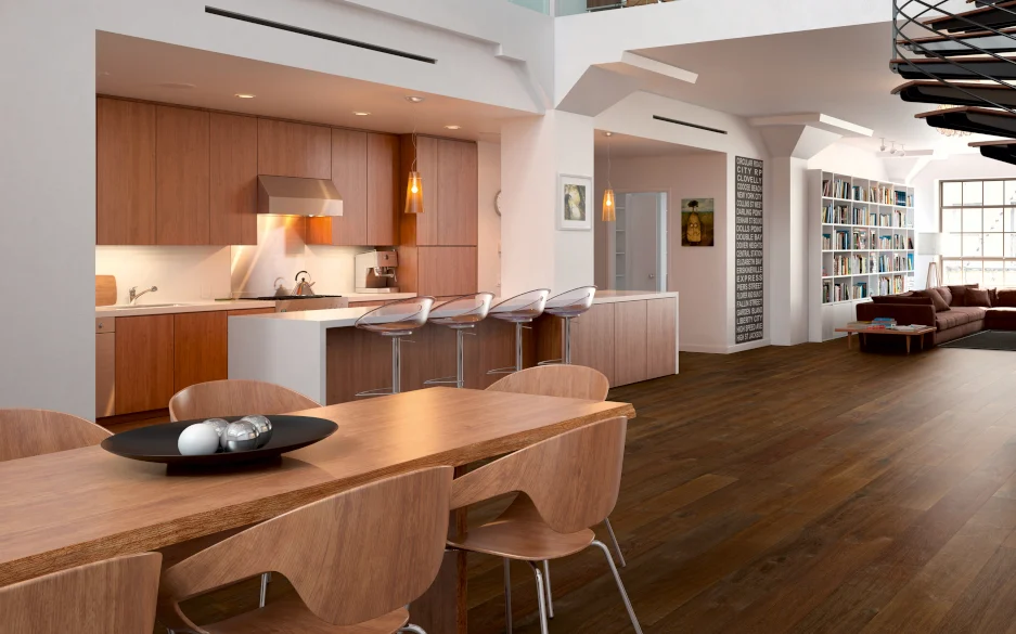 Küchenboden in Holzoptik