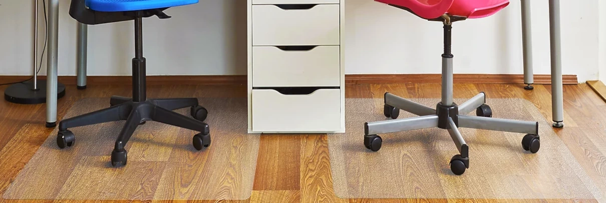 Bürostuhlunterlage auf Büroboden