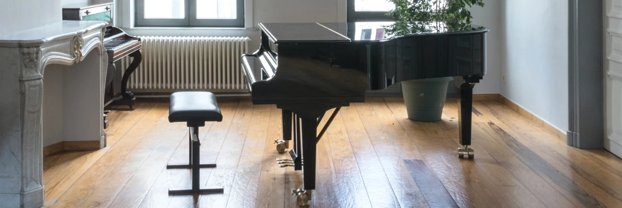 Fußboden aus Eichendielen