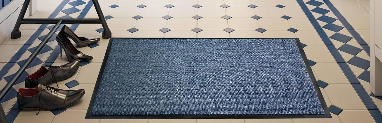 Flur mit Schmutzfangmatte