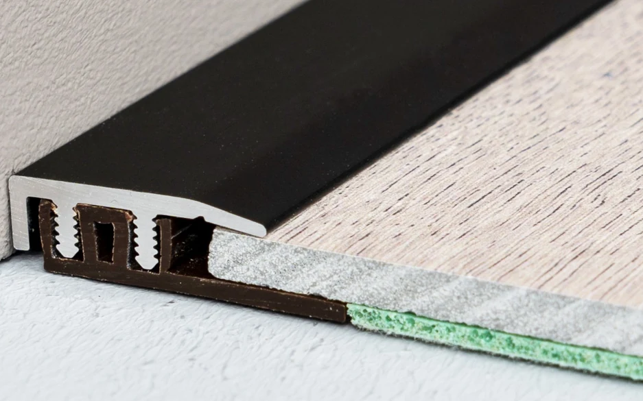 Querschnitt: Rigid-Vinyl zum Klicken
