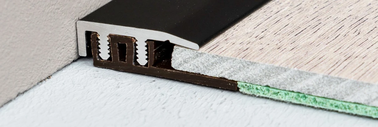 Querschnitt: Rigid-Vinyl zum Klicken