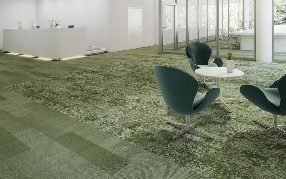 Teppichfliesen und -planken