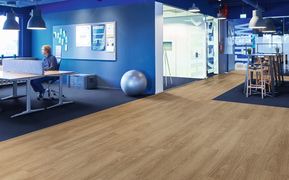 Vinylboden im Großraumbüro