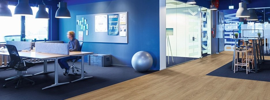 Vinylboden im Großraumbüro